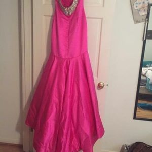 Size 4 fitted pink Sherri hill gown